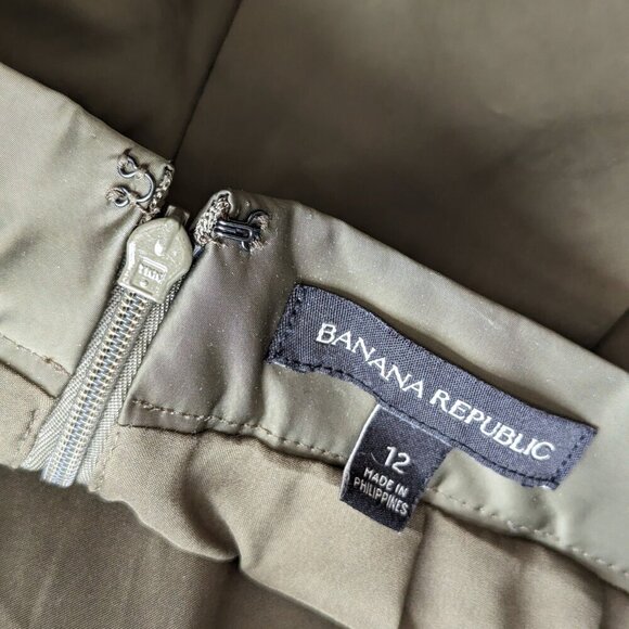 Banana Republic Taffeta Fit and Flare Skirt - Picture 9 of 11